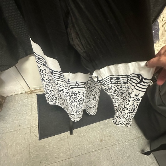 Plus Size Colorblock Musical Notes Print Cardigan - Black - Picture 8 of 9